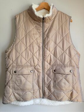 Charlie Paige Quilted Sherpa-Lined Vest - Taupe Beige Pink - reversible!